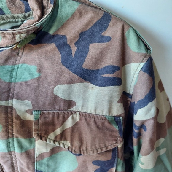 Men's Camouflage Coat SZ M Hunting Military Field Jacket With Liner Cold Weather - Picture 7 of 16